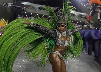     . 

:	carnival2013_rio_086.jpg 
:	675 
:	290.1  
ID:	10640