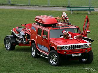     . 

:	1214842281_geigercars-christmas-hummer-h2-2006.jpg 
:	522 
:	261.0  
ID:	18098