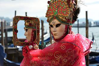     . 

:	venetsianskiy-karnaval-2013_5.jpg 
:	650 
:	170.8  
ID:	10617