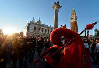     . 

:	venetsianskiy-karnaval-2013_19.jpg 
:	592 
:	103.8  
ID:	10620